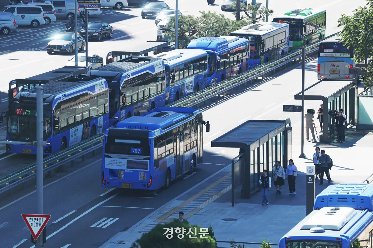 Eight in Ten Seoul Residents Oppose Bus Strike — But Few Know Why Drivers Are Striking